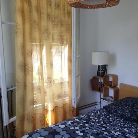 Lovely One Bedroom In Loft 招待所 尼斯